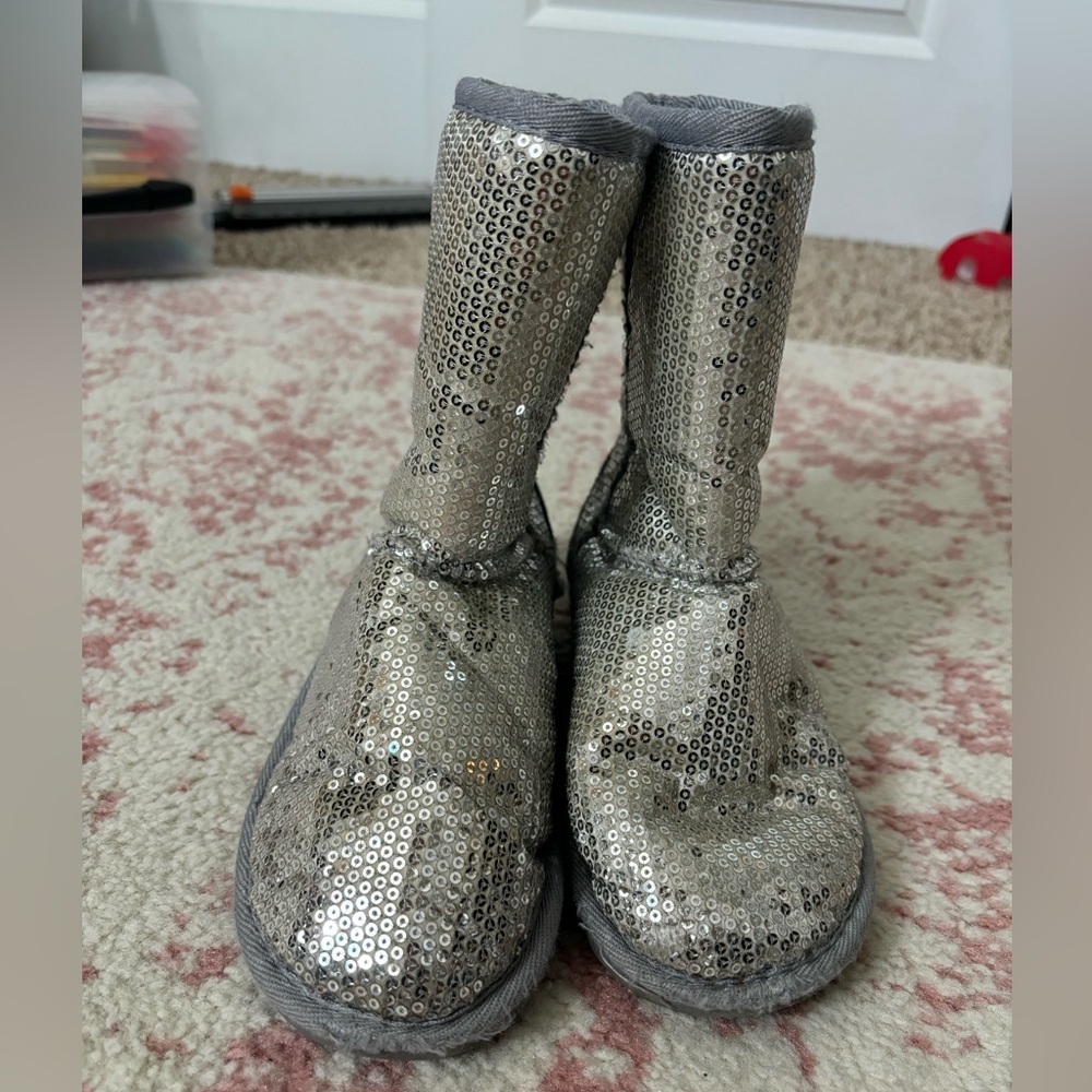 Girls Silver sequin boots size 4